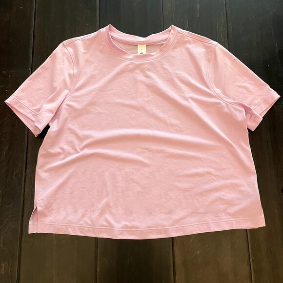 Lululemon Ultralight Waist-Length T-Shirt Purple Crop Tee Women's Size 6 - Picture 5 of 5
